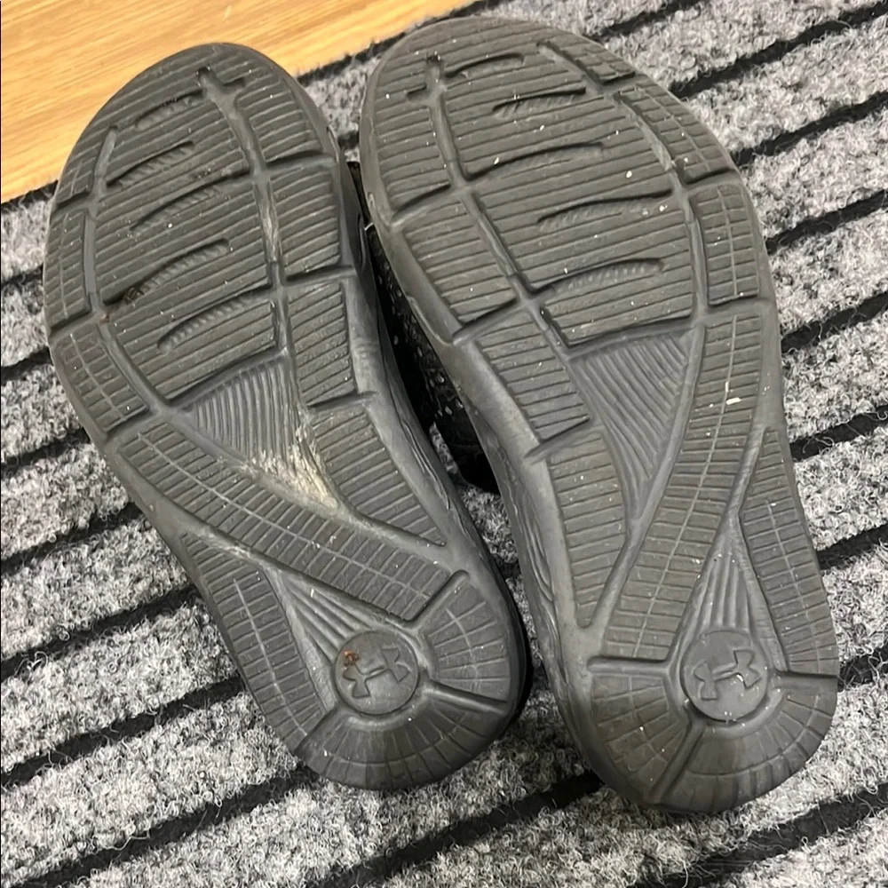 Under Armour Sandals with Padded Strap boys